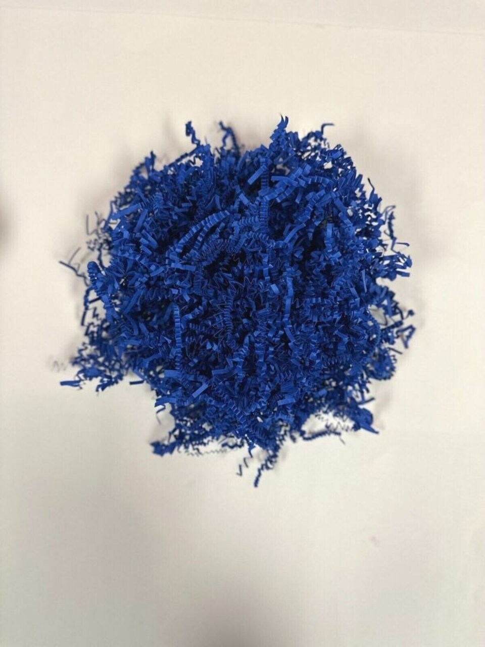 Crinkle Cut Paper Shred Filler for Gift Box and Basket Filling